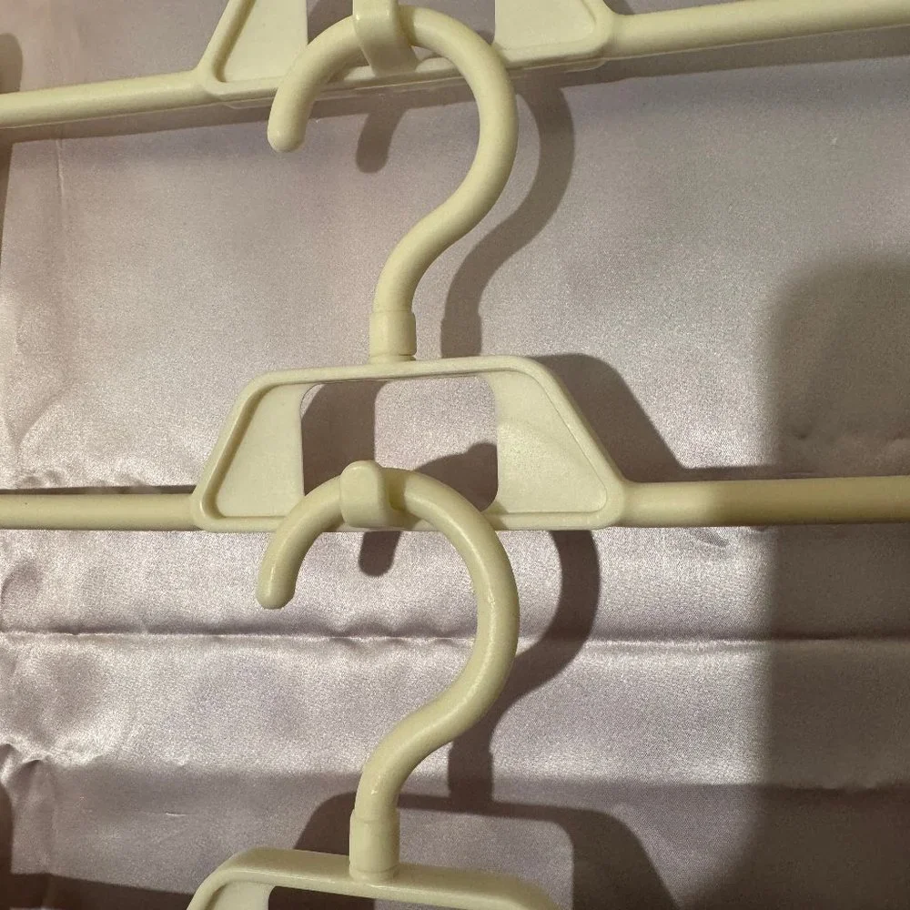 Homemax Plastic Stackable Hangers